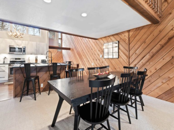 Beaver Creek Luxury Vacation Accommodation 200 Yard to Lift
